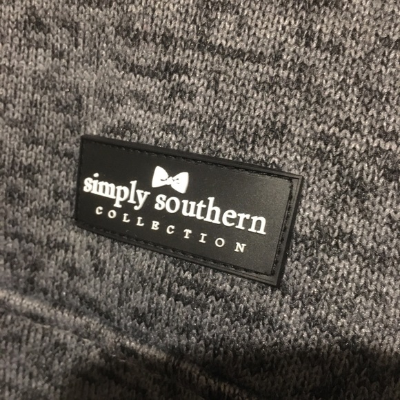 Simply southern 1/4 button synchilla fleece pullover 2 pockets adult small 
Gre - Picture 3 of 6